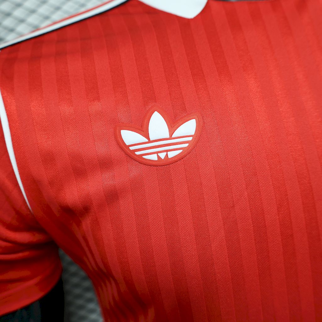 Camiseta Manchester United Edición Especial Roja 2025/26 Versión Jugador