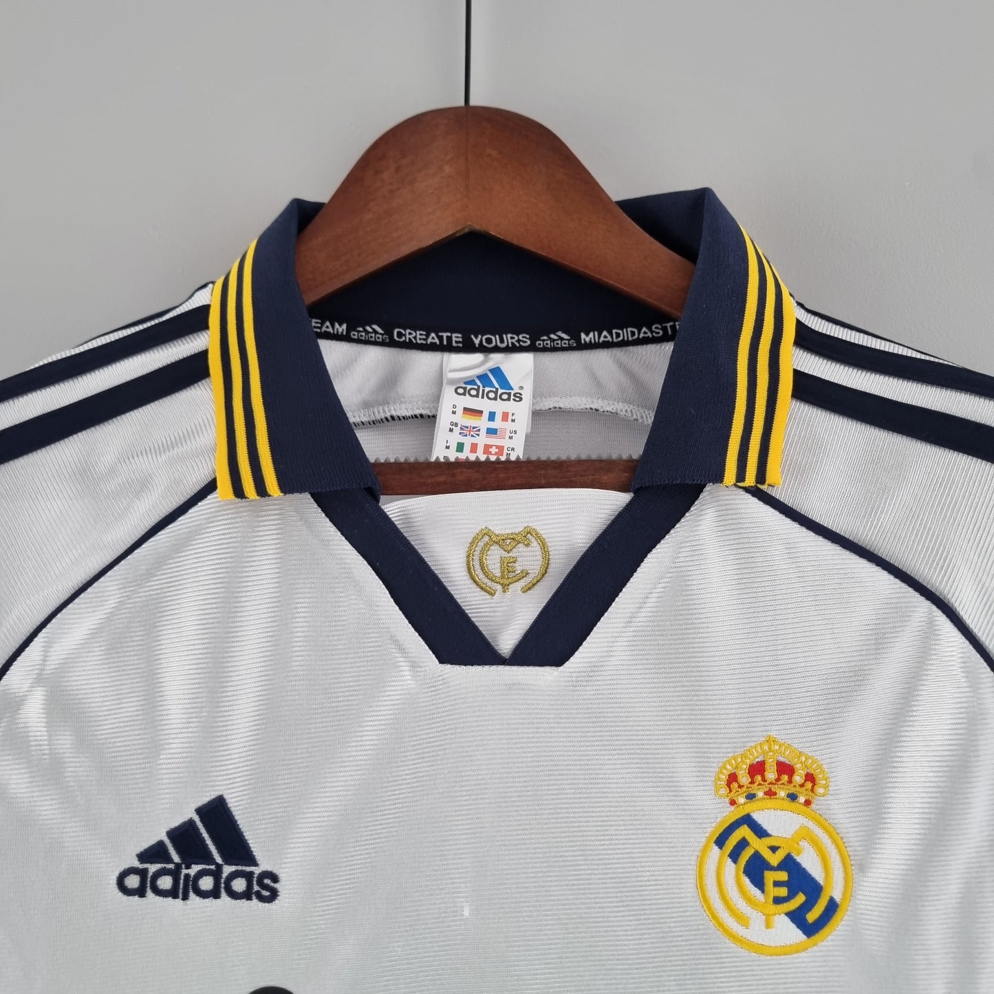 Camiseta Real Madrid Local Retro 2000