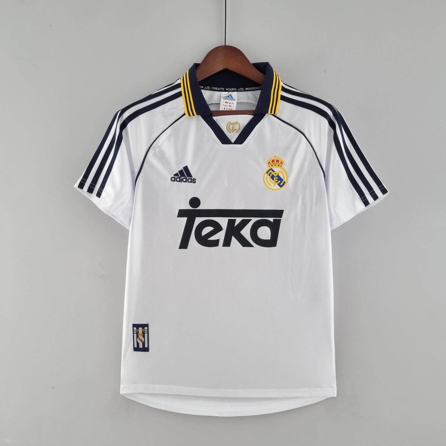 Camiseta Real Madrid Local Retro 2000
