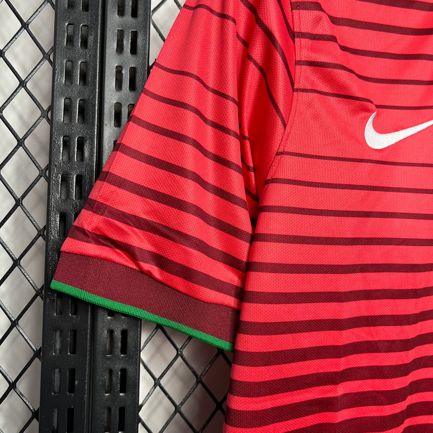 Camiseta Portugal Local Retro 2014