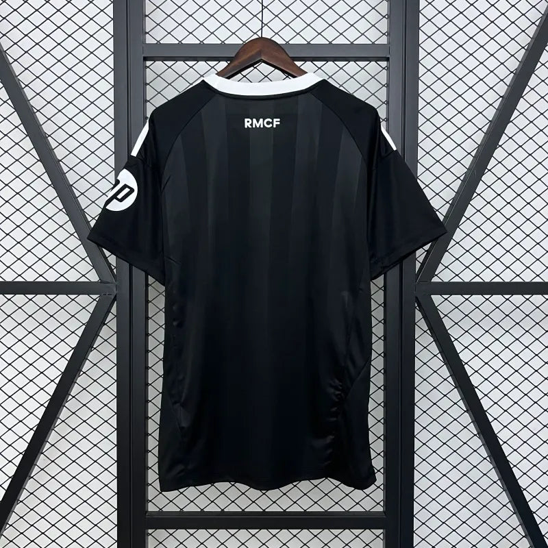 Camiseta Real Madrid Edición Especial Negra 2025/26 Versión Fan