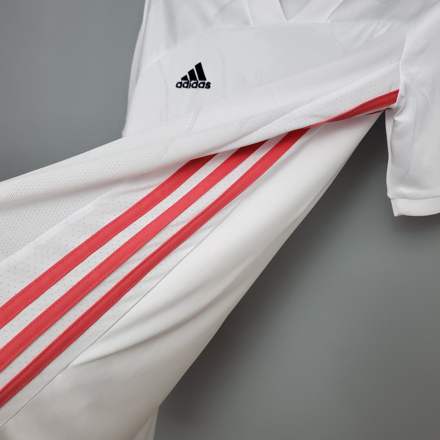 Camiseta Real Madrid Local Retro 2020/21