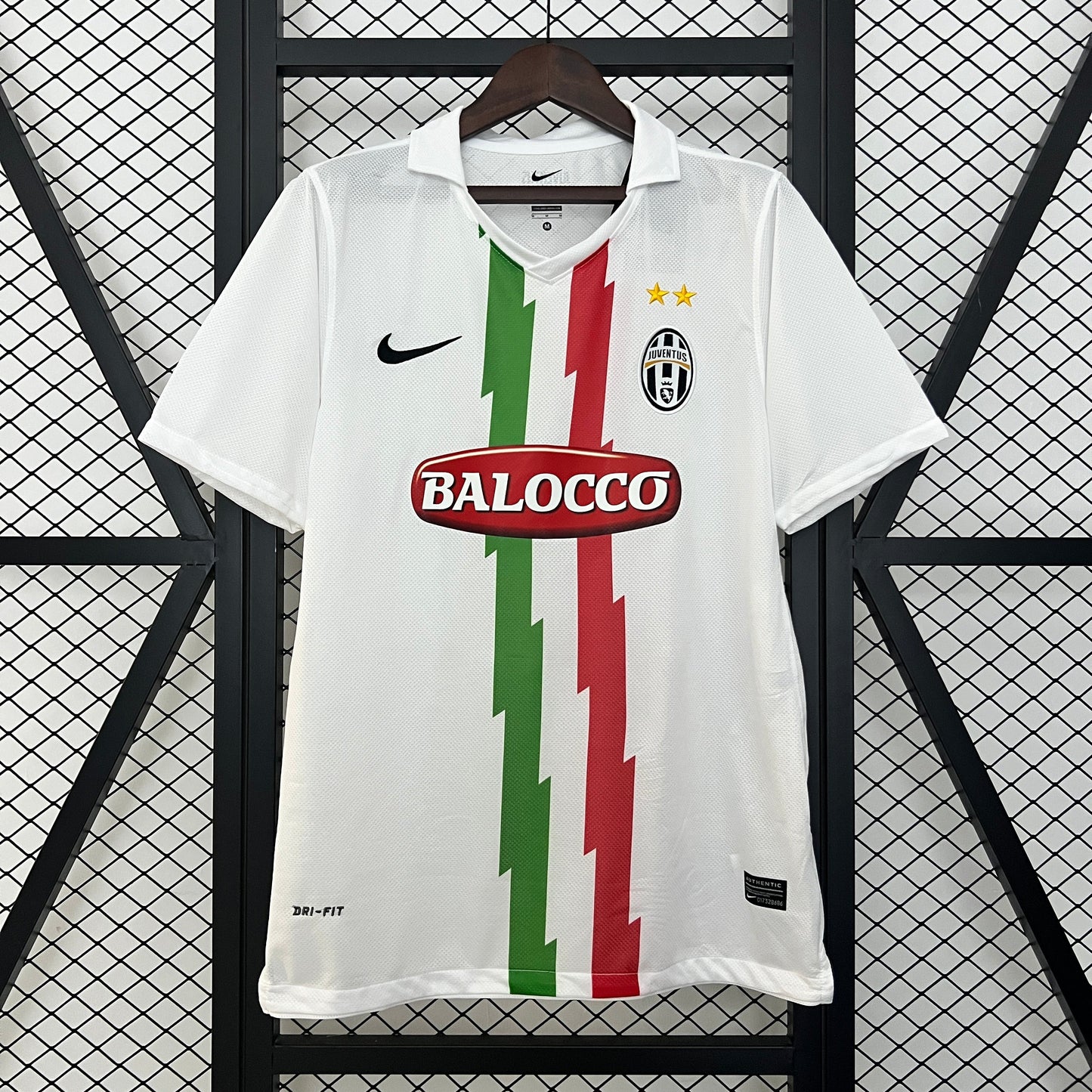 Camiseta Juventus Visita Retro 2010/11 Versión Fan