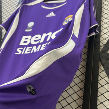 Camiseta Real Madrid Tercera Retro 2006/07 Versión Fan