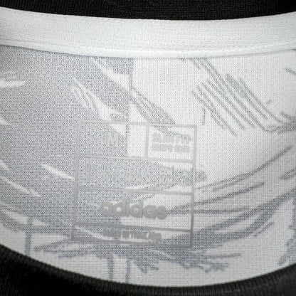 Japón "Roronoa Zoro" 2025/26 Versión Fan