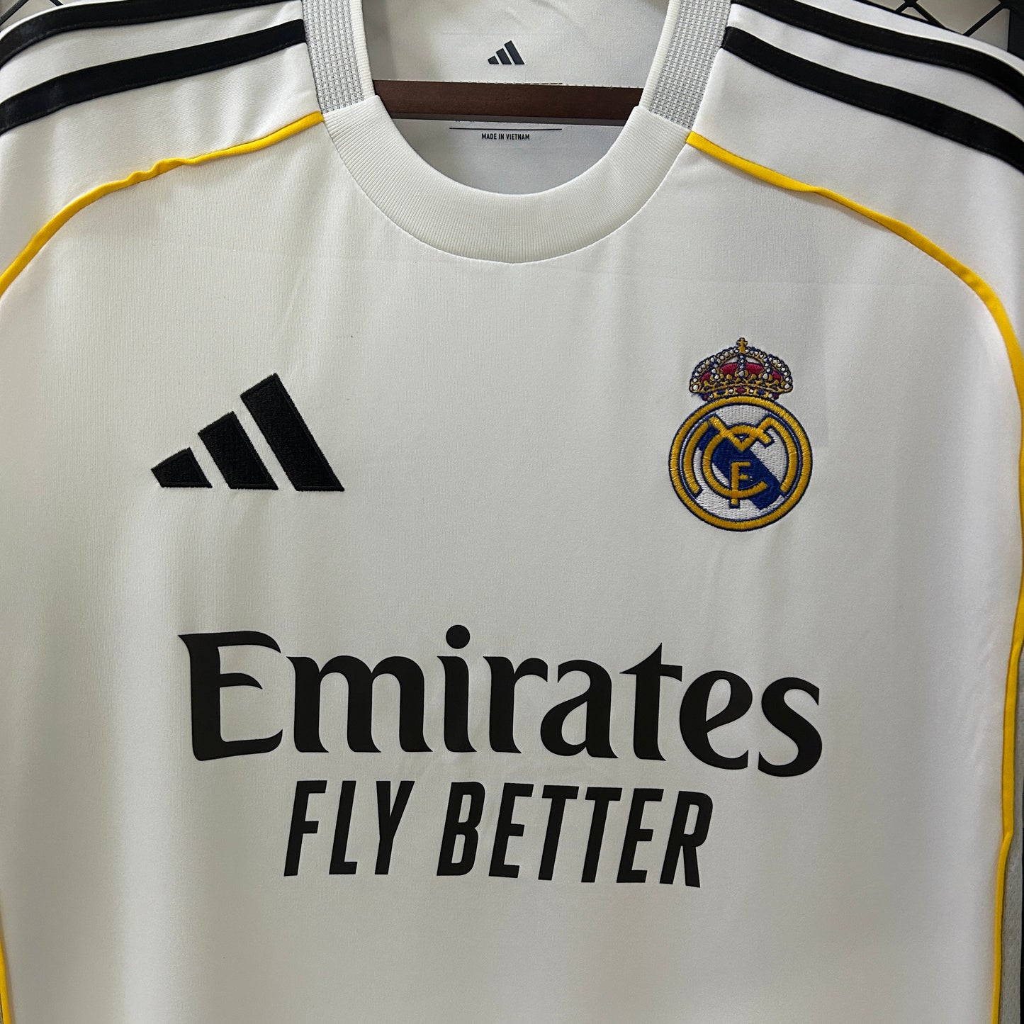 Real Madrid Local 2025/26 Versión Fan