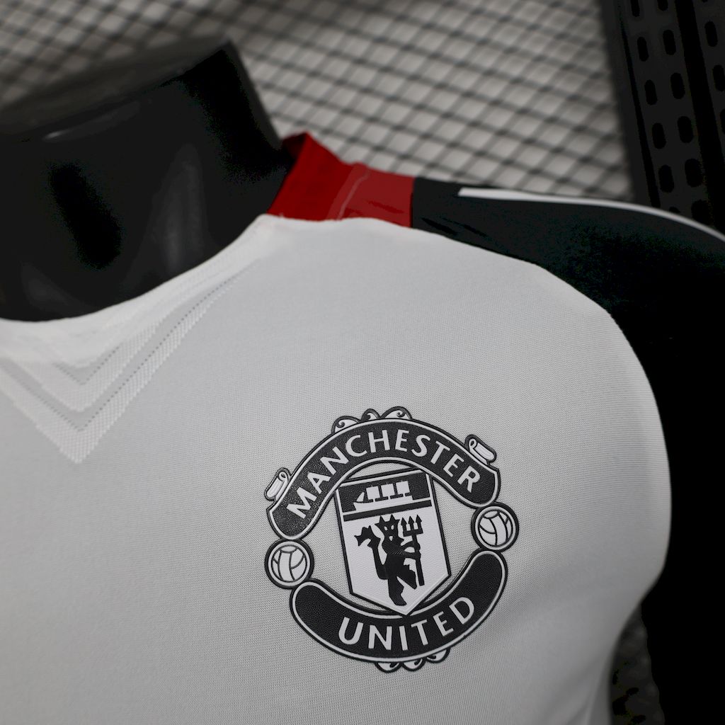 Camiseta Manchester United Pre-Partido Blanco 2025/26 Versión Jugador