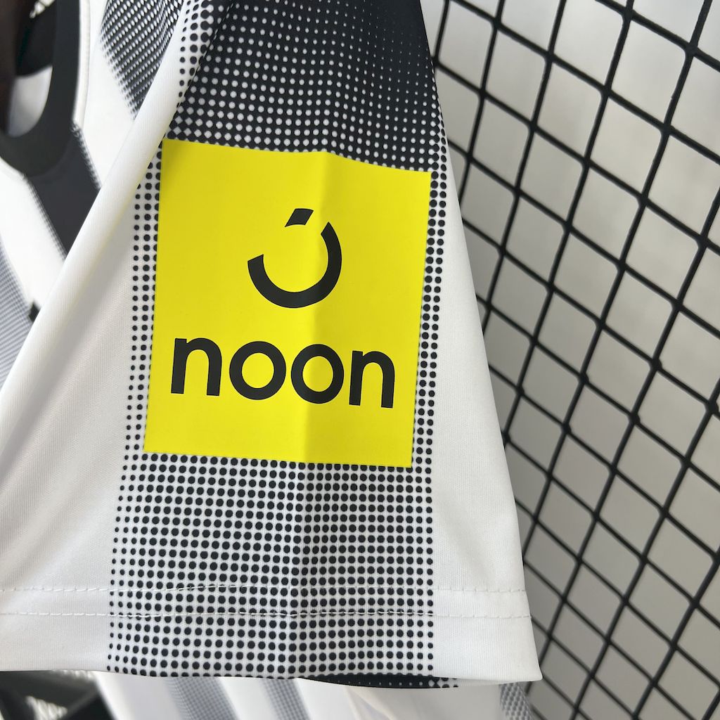 Newcastle United Local 2025/26 Versión Fan