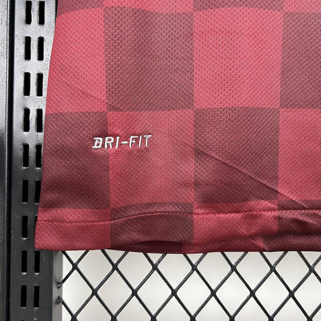 Camiseta Aston Villa Local Retro 2011/12 Versión Fan