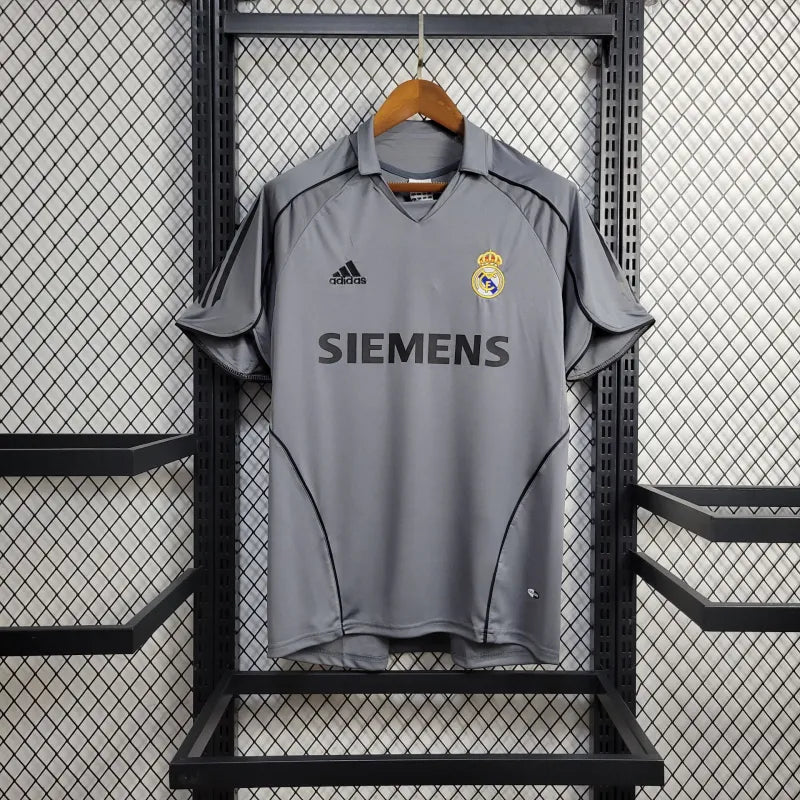 Camiseta Real Madrid Tercera Retro 2005/06