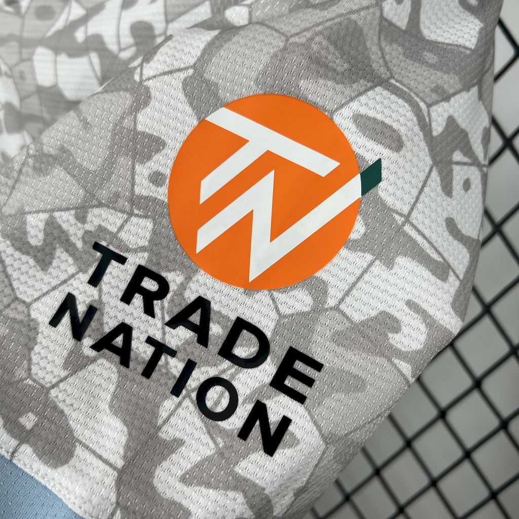 Camiseta Aston Villa Tercera 2025/26 Versión Fan