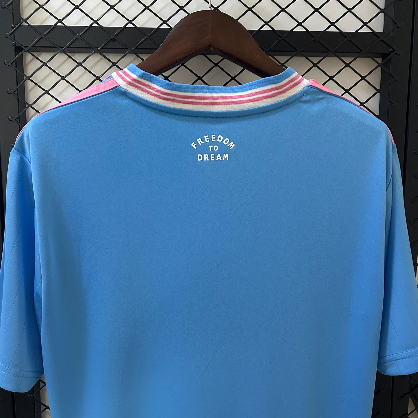 Camiseta Inter Miami Tercera 2025/26 Versión Fan