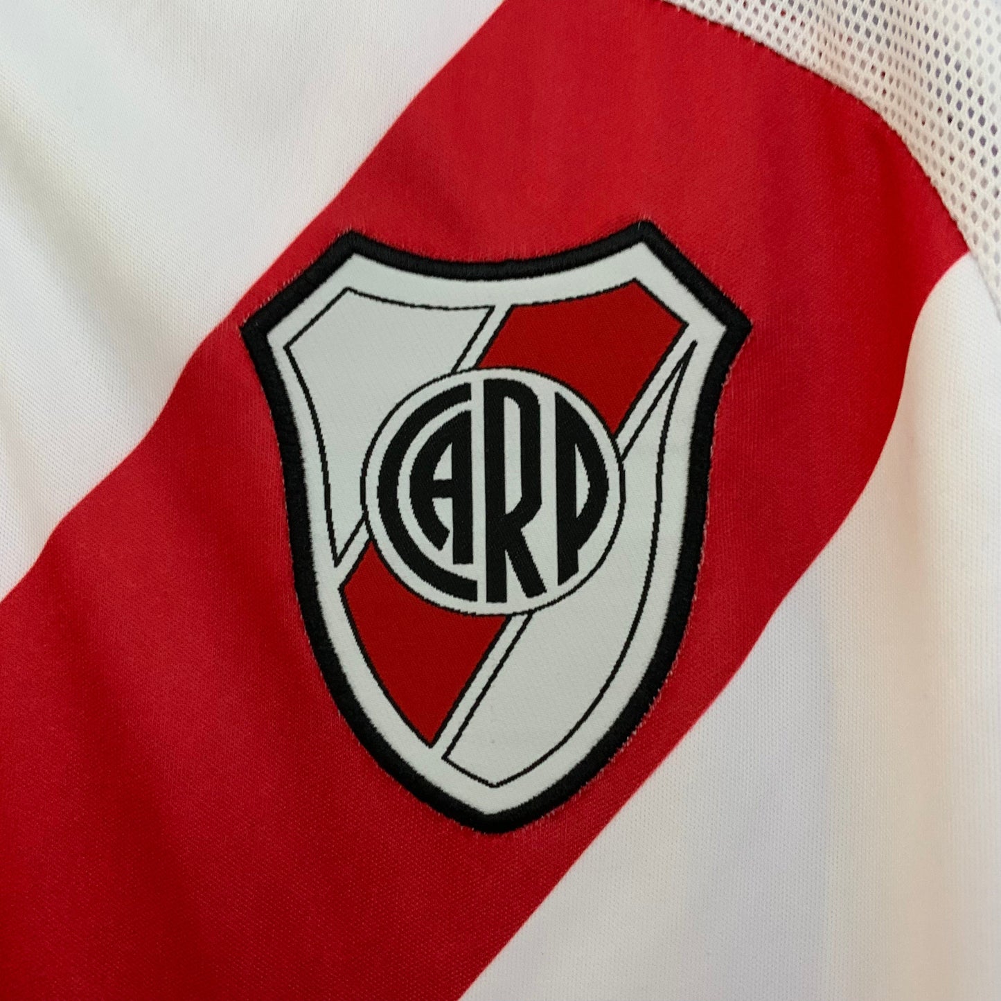 Camiseta River Plate Local Retro Manga Larga 2006/07 Versión Fan