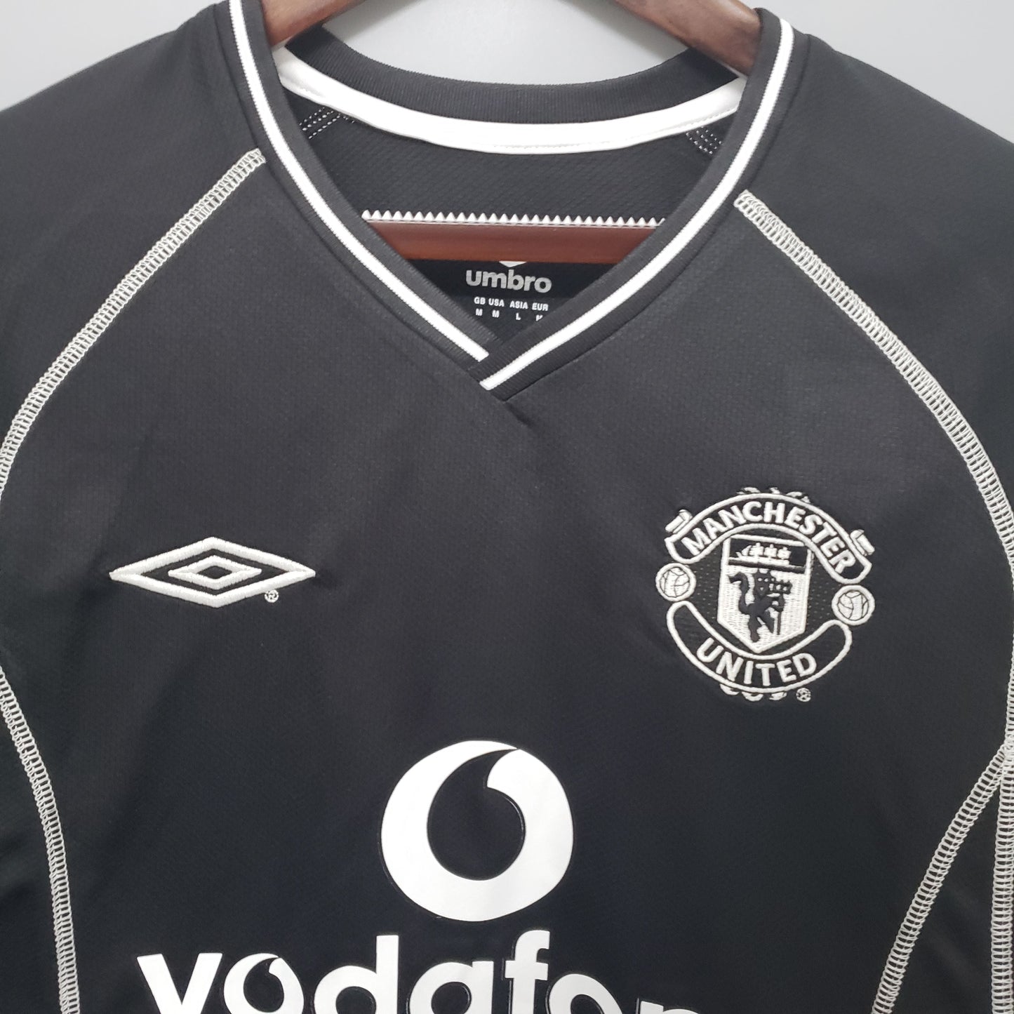 Manchester United 00/02 Black | Retro