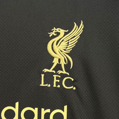 Camiseta Liverpool "Negro Dorado" 2025/26 Versión Fan