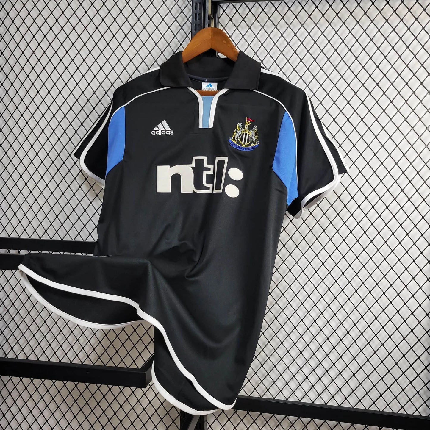 Camiseta Newcastle Visita Retro 2000/01