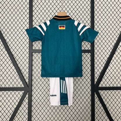 Conjunto niños Alemania 1996 Local | Retro