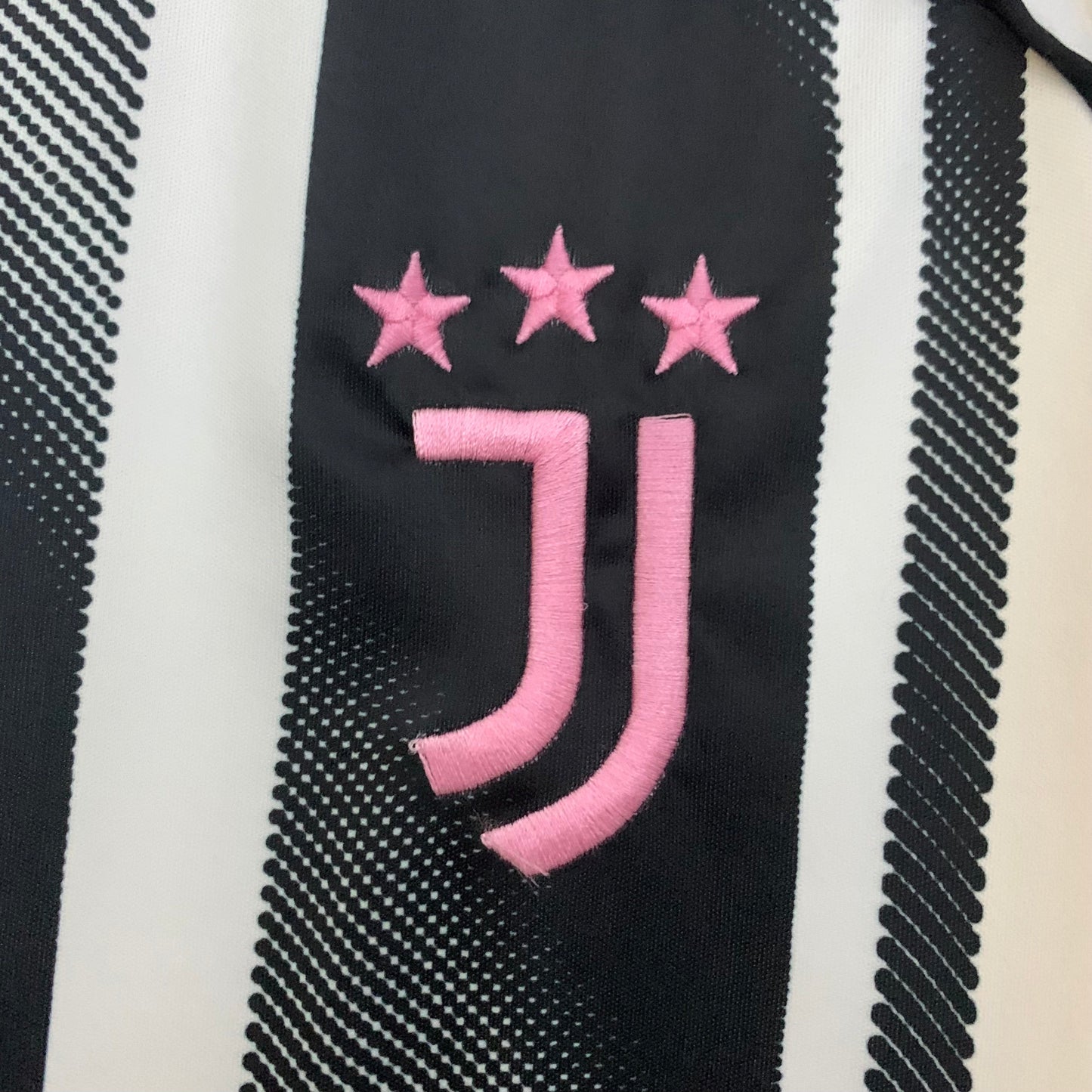 Juventus Local 2025/26 Versión Fan