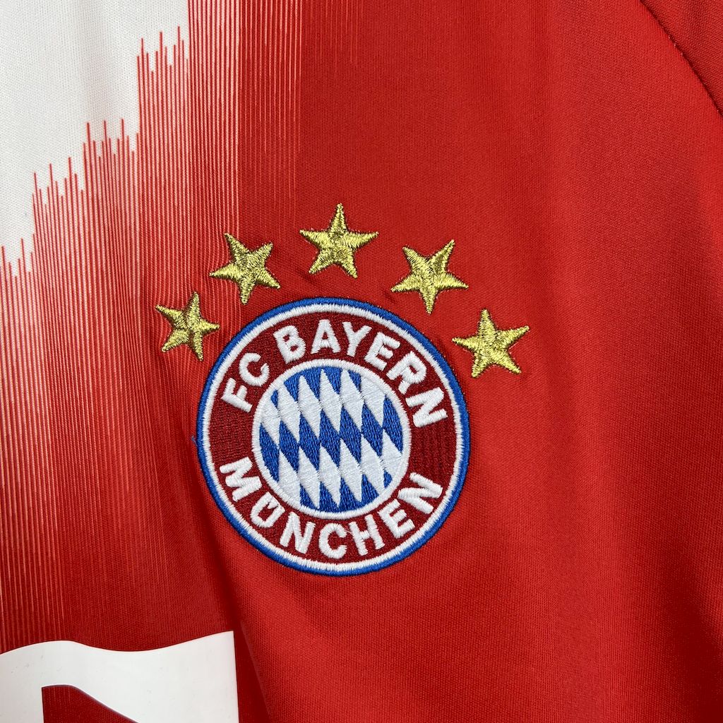 Bayern Munich Local 2025/26 Versión Fan