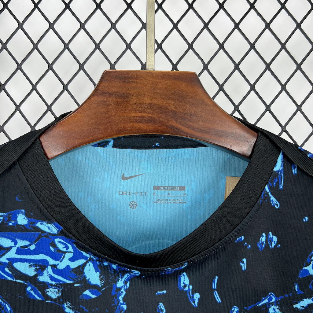 Camiseta Inter de Milán "Año de la serpiente" 2025/26 Versión Fan