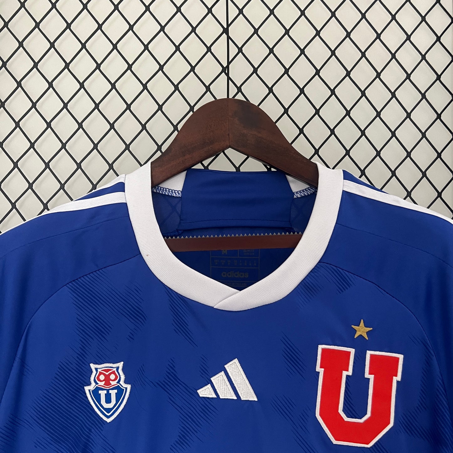 Camiseta Universidad de Chile Local 2024