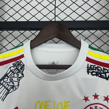 Ajax Edición Especial 2025/26 Versión Fan