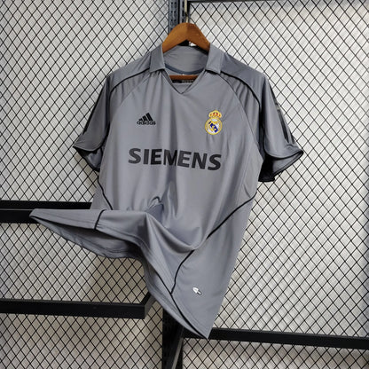 Camiseta Real Madrid Tercera Retro 2005/06